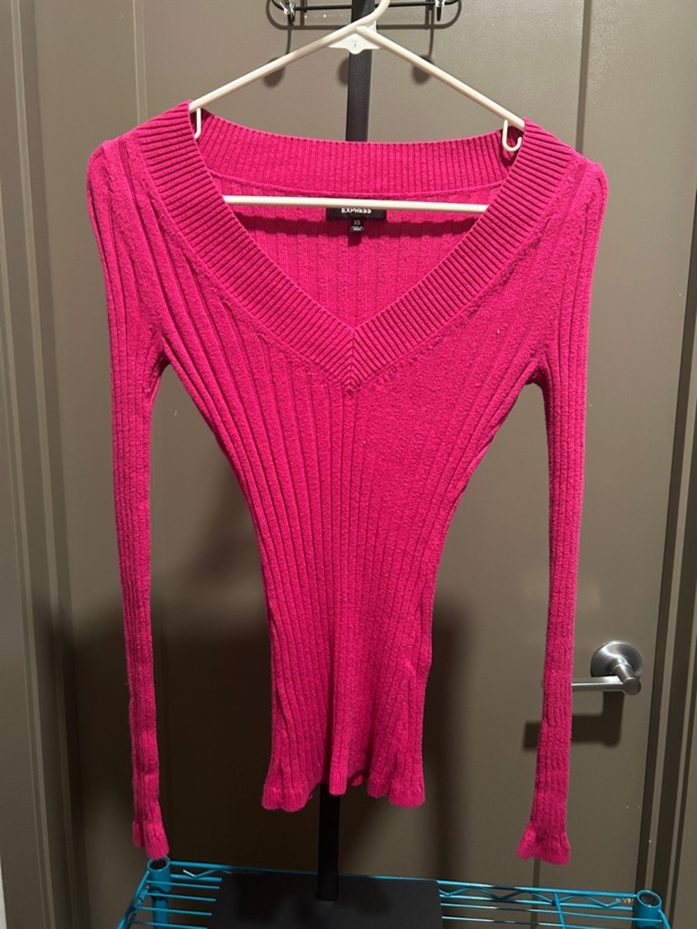 Express Hot Pink Ribbed V-Neck Sweater